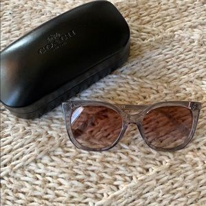 Coach sunnies